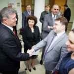 Борис Белодубровский приветствует почётных гостей