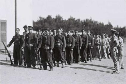 Члены ночной команды Хагана тренируются в кибуце Эйн-Харод, 1938 г. 