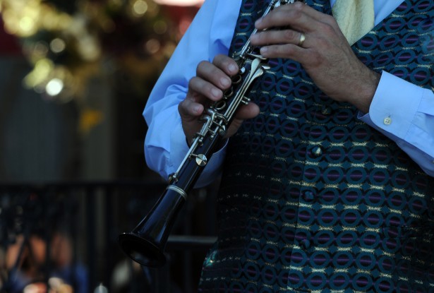 oboe-player_public