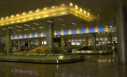 800px-Luggage_carousel_at_Ben_Gurion_International_Airort