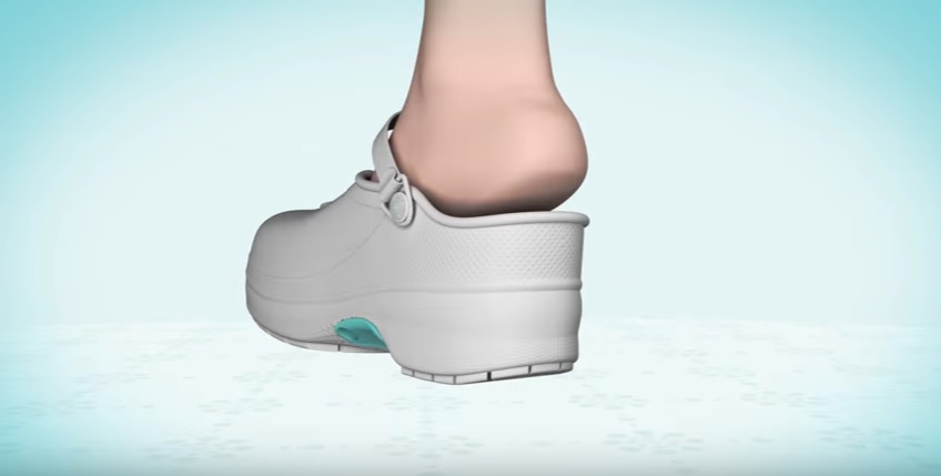 Израильская компания Medic Shoes создала специальную вибрационную обувь для больных сахарным диабетом