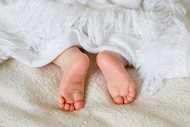 baby's feet_main
